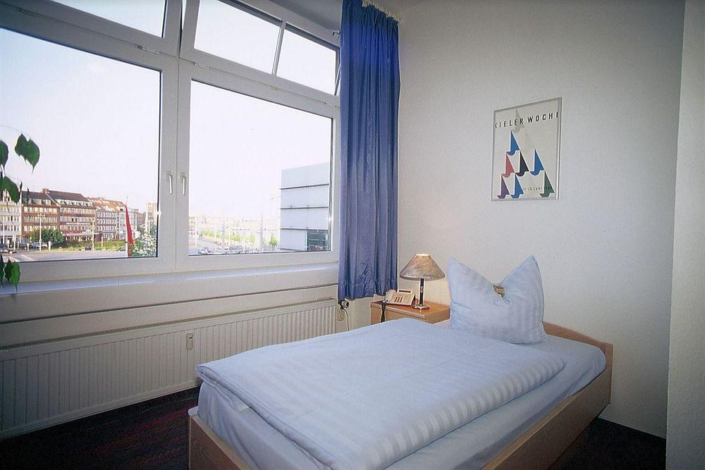 Hotel Am Schwedenkai Kiel Ngoại thất bức ảnh