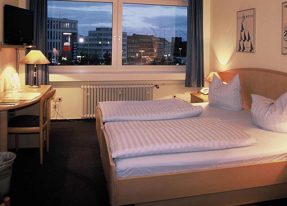 Hotel Am Schwedenkai Kiel Ngoại thất bức ảnh